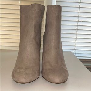 Women's Tan Ankle Boots